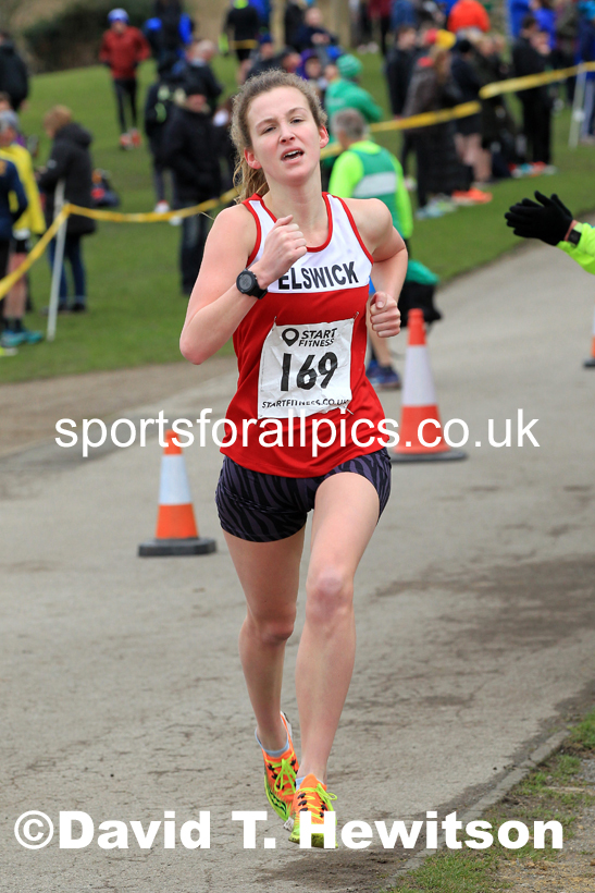 Senior women and veteran women and men over-50s NECAA Road Relay Champs., Hetton Lyons Park, Hetton le Hole, County Durham. Photo: David T. Hewitson/Sports for All Pics